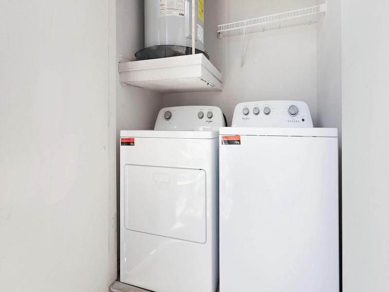 Landing Furnished Apartments Westover Hills image
