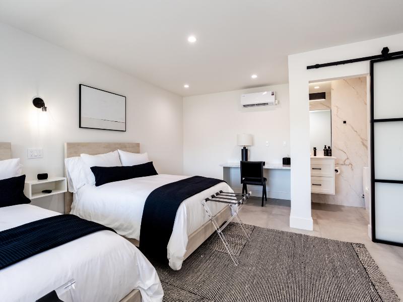 Hotel Bayit image