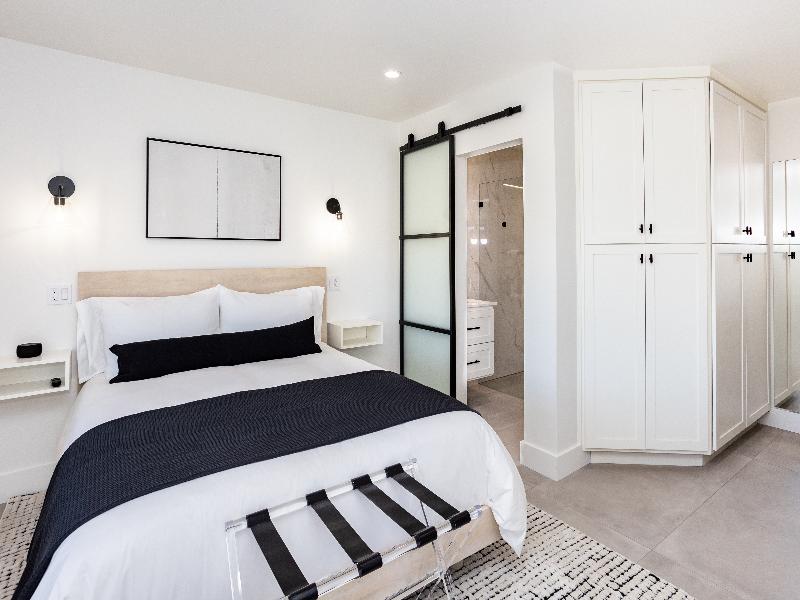 Hotel Bayit image