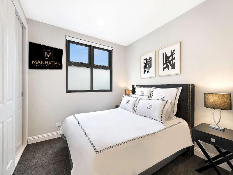 Manhattan Apartments Caulfield North image