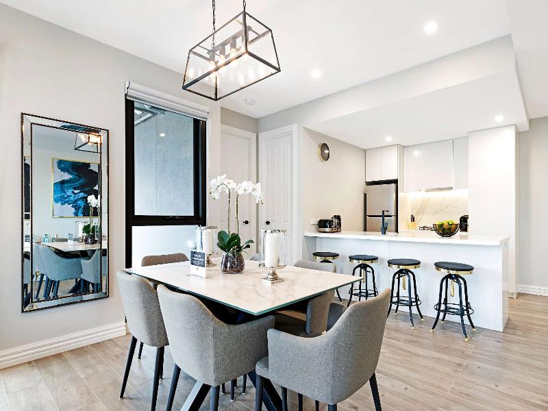 Manhattan Apartments Glen Iris image