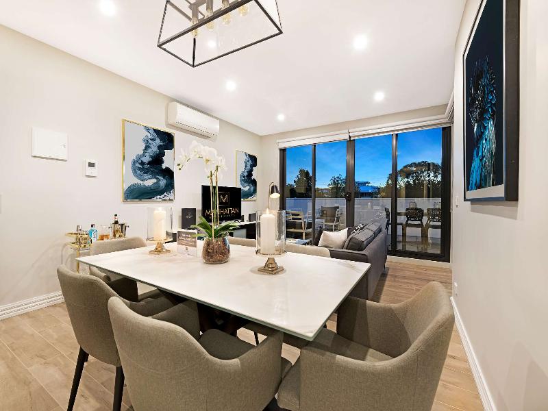 Manhattan Apartments Glen Iris image