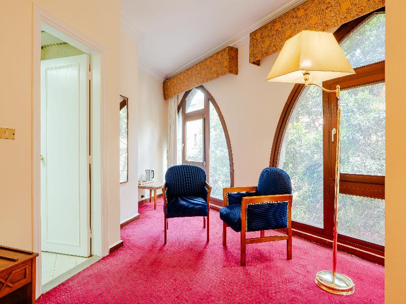 Om Kolthoom Hotel image