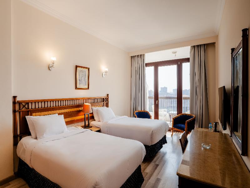 Om Kolthoom Hotel image
