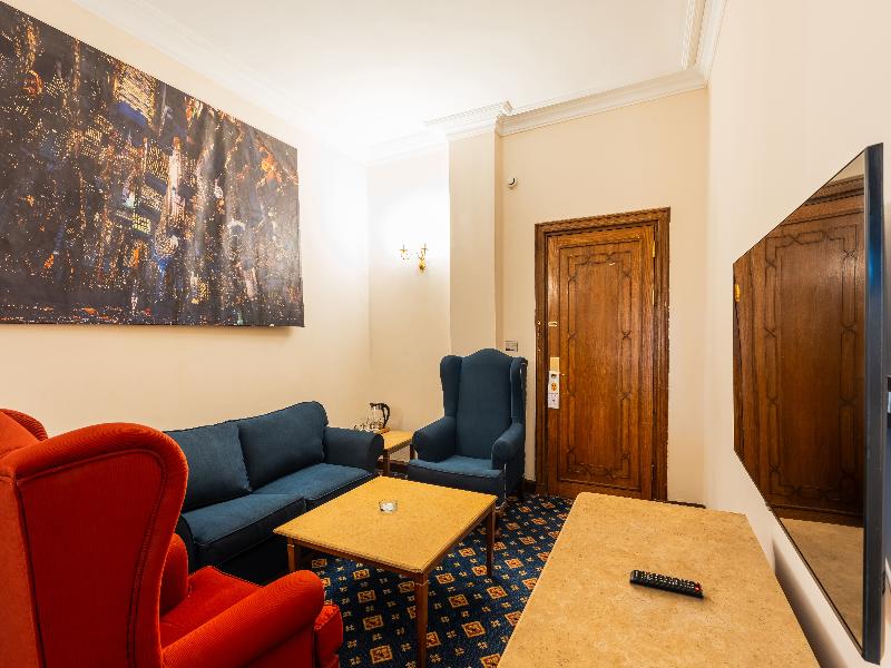 Om Kolthoom Hotel image