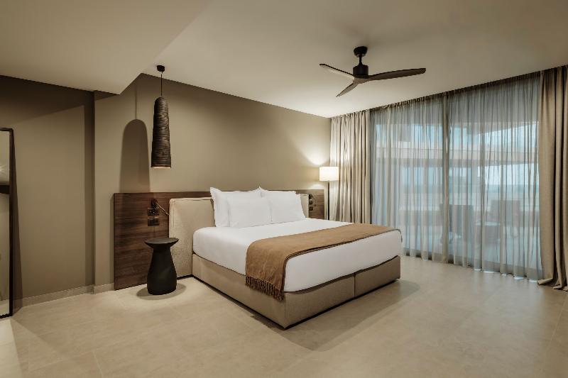 Ax The Heights Residences - Adults Only image