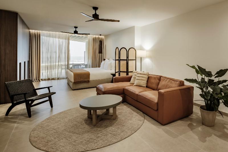 Ax The Heights Residences - Adults Only image