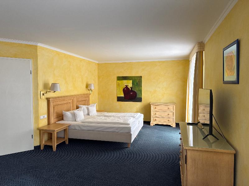 Strandhotel Sonnenburg image