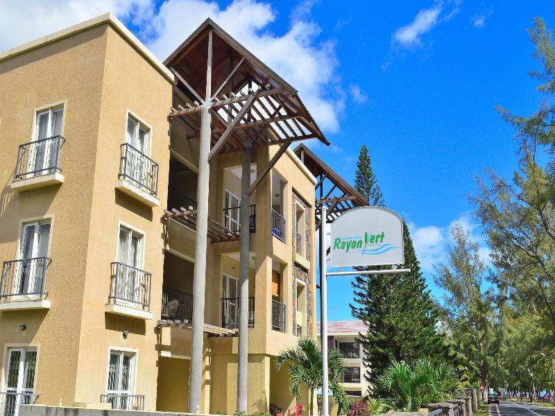 Paradya Beach Apartments image
