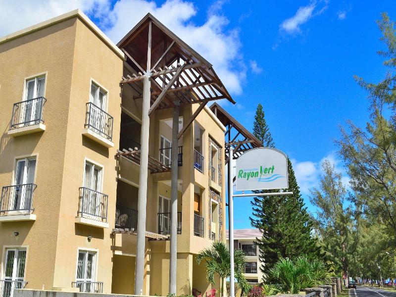 Paradya Beach Apartments image