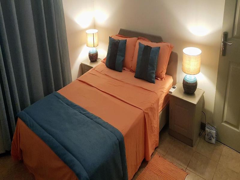 Paradya Beach Apartments image