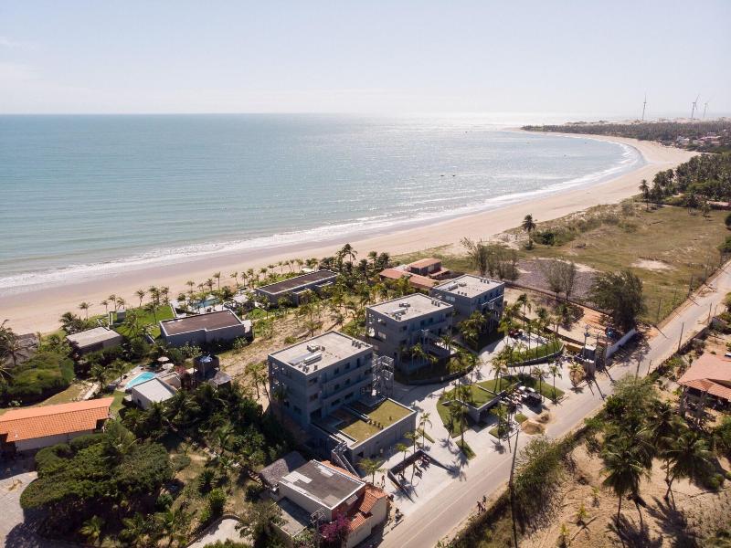 Club De Mar Condo Hotel — general view