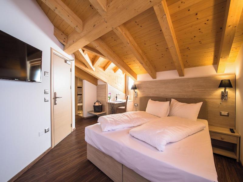 Golden Park Resort image