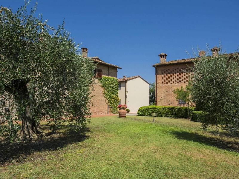 Hideaway Near San Gimignano image