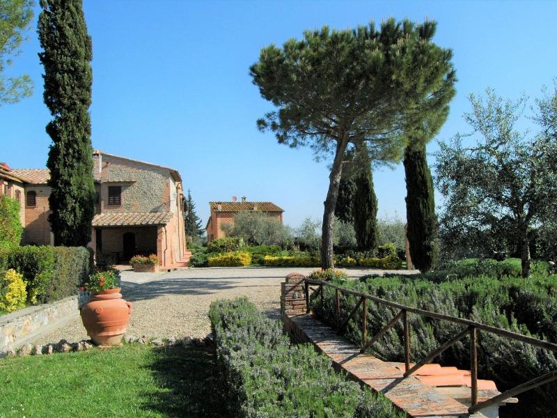 Hideaway Near San Gimignano image