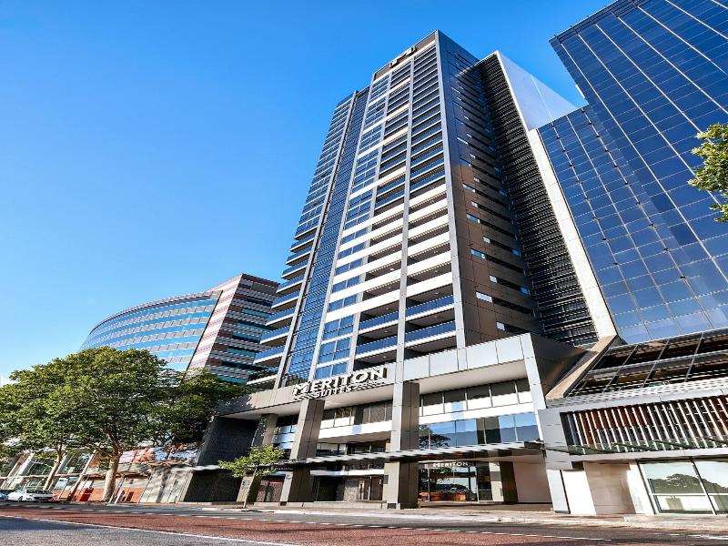 Meriton Suites North Sydney image
