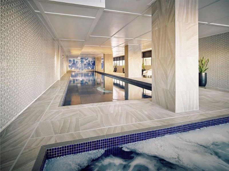 Meriton Suites North Sydney image