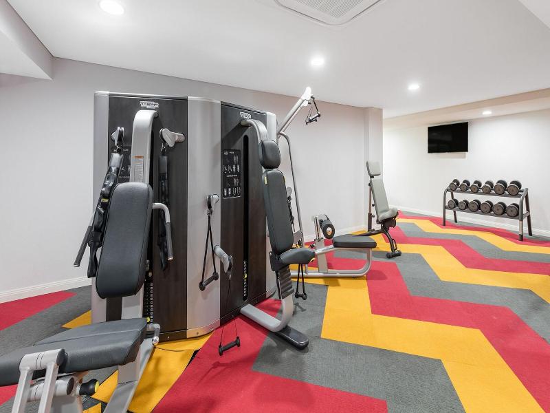 Meriton Suites North Sydney image
