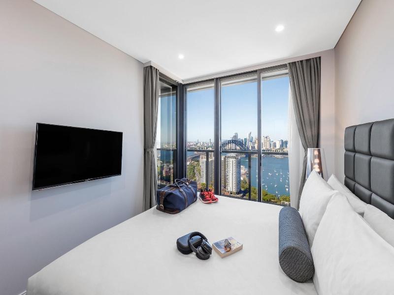 Meriton Suites North Sydney image