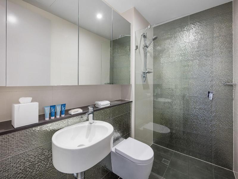 Meriton Suites North Sydney image