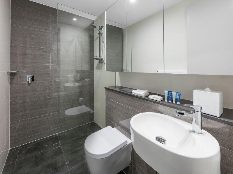Meriton Suites North Sydney image