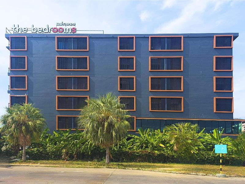 The Bedrooms Maeklong Service Apartment image