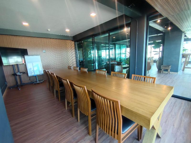 The Bedrooms Maeklong Service Apartment image