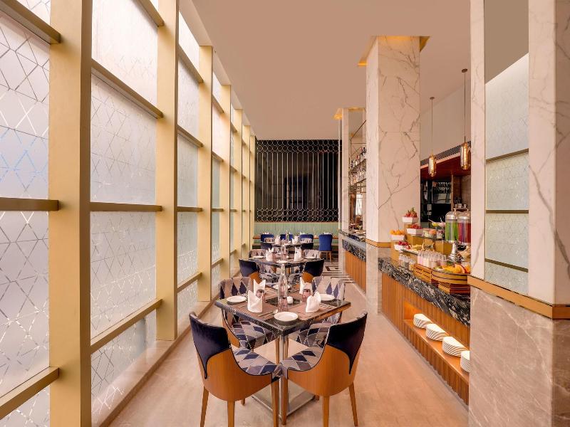 Lemon Tree Premier Malad Mumbai image