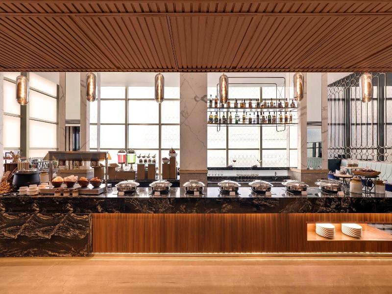 Lemon Tree Premier Malad Mumbai image