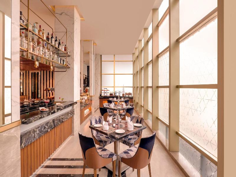 Lemon Tree Premier Malad Mumbai image