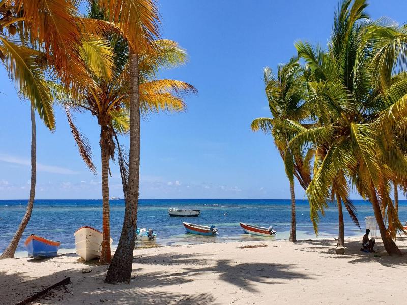 Playa Blanca Bed Breakfast image