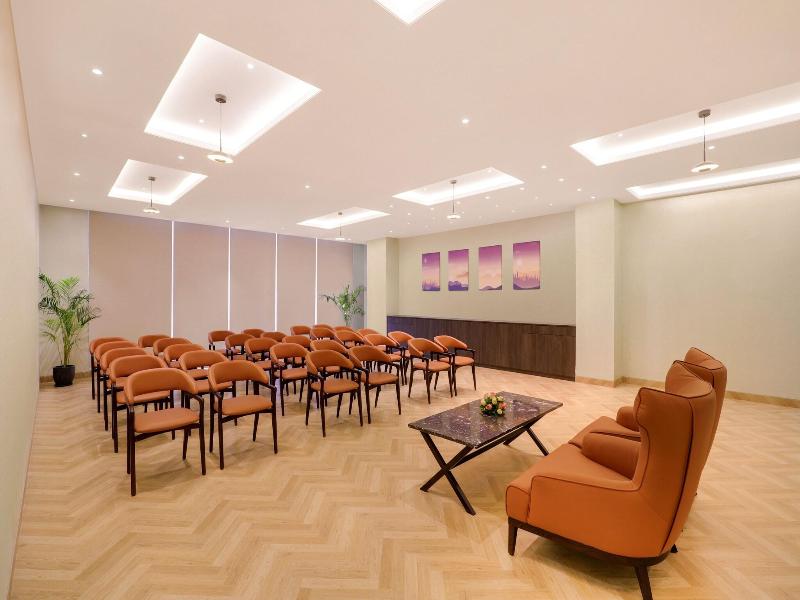 Keys Select By Lemon Tree Hotels Udaipur image