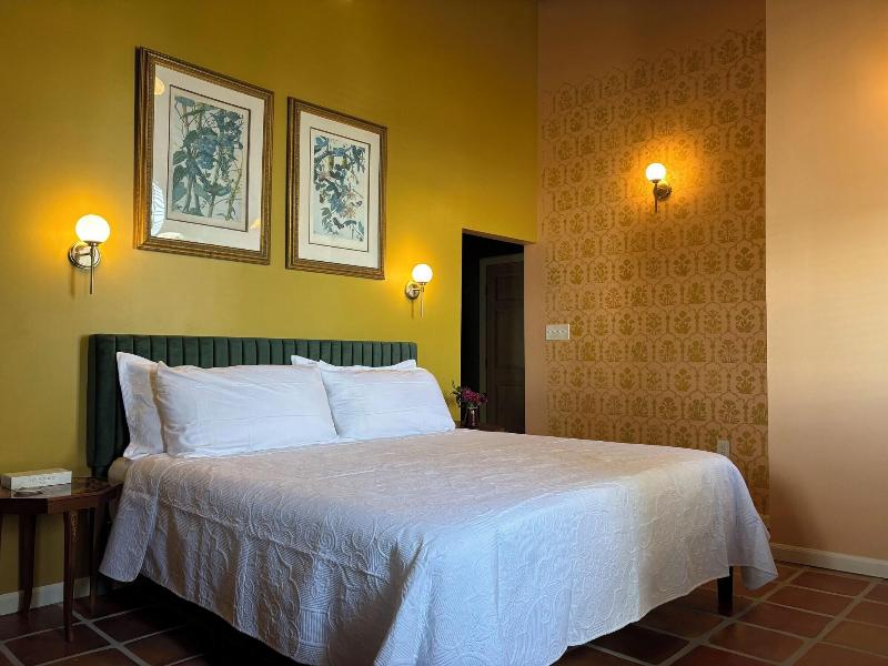 Hotel 1829 image
