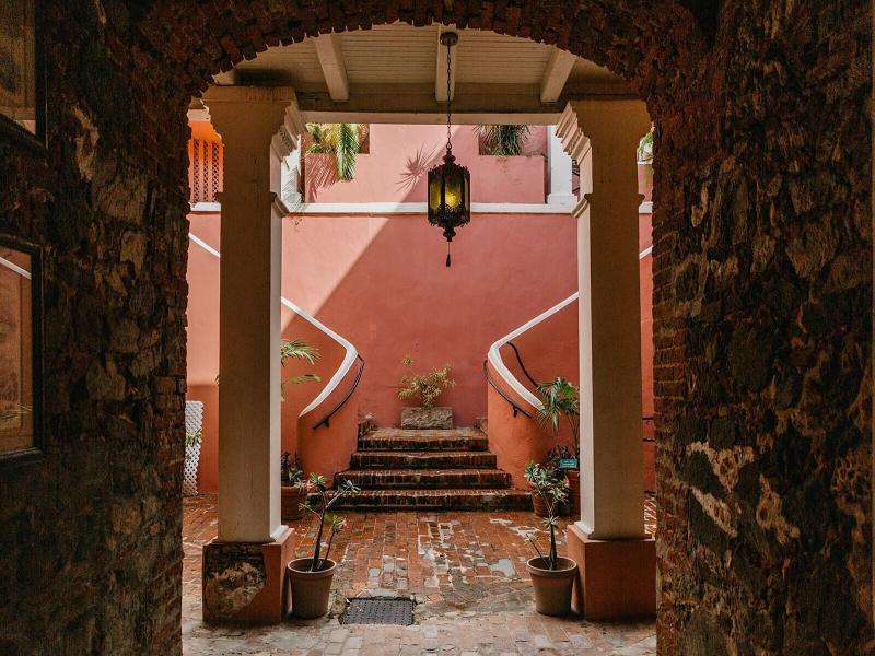 Hotel 1829 image