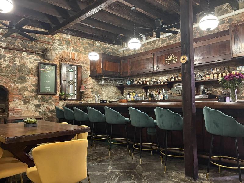 Hotel 1829 image