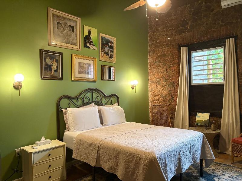 Hotel 1829 image