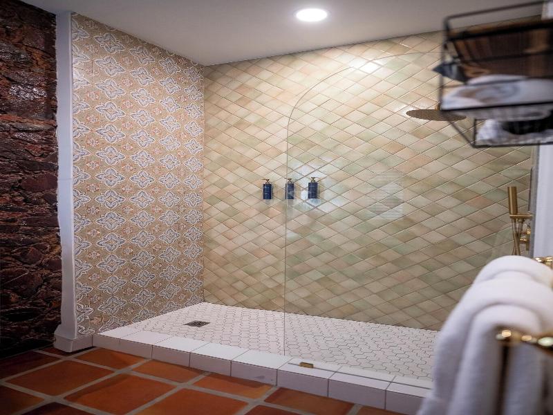 Hotel 1829 image