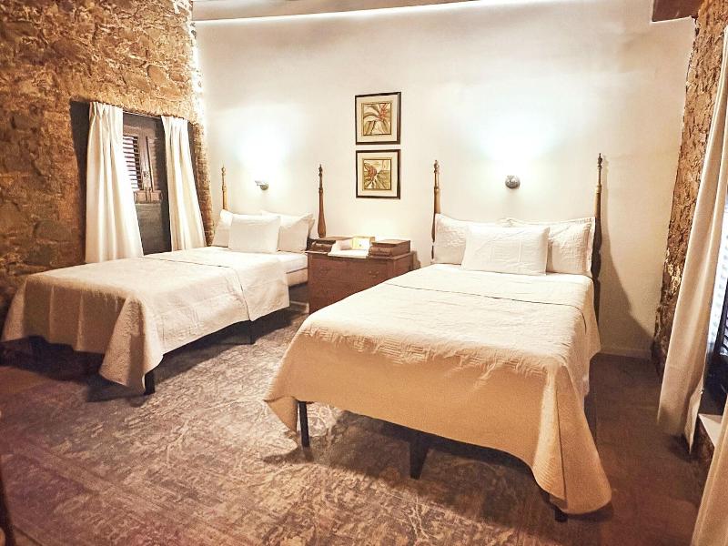 Hotel 1829 image