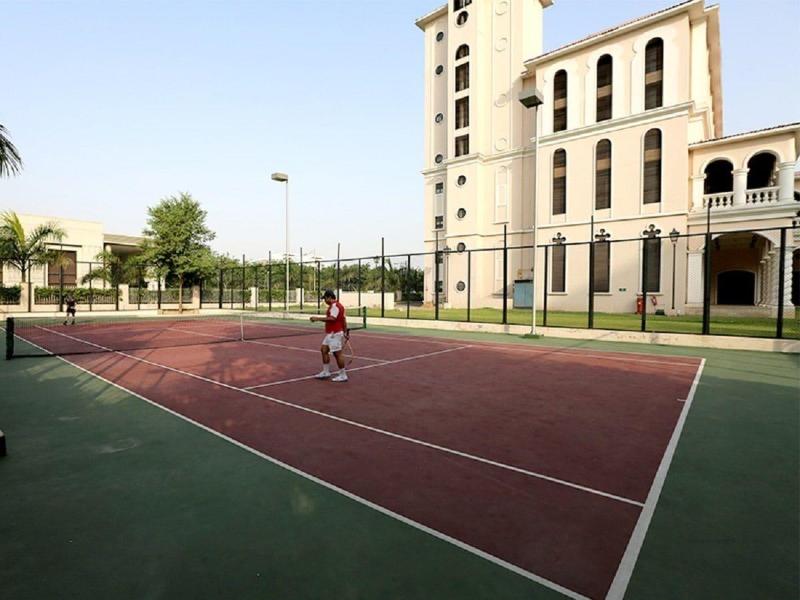 Dlf Club 5 image