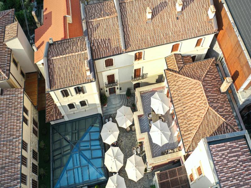 Vila Ebel Hotel Pool & Spa image