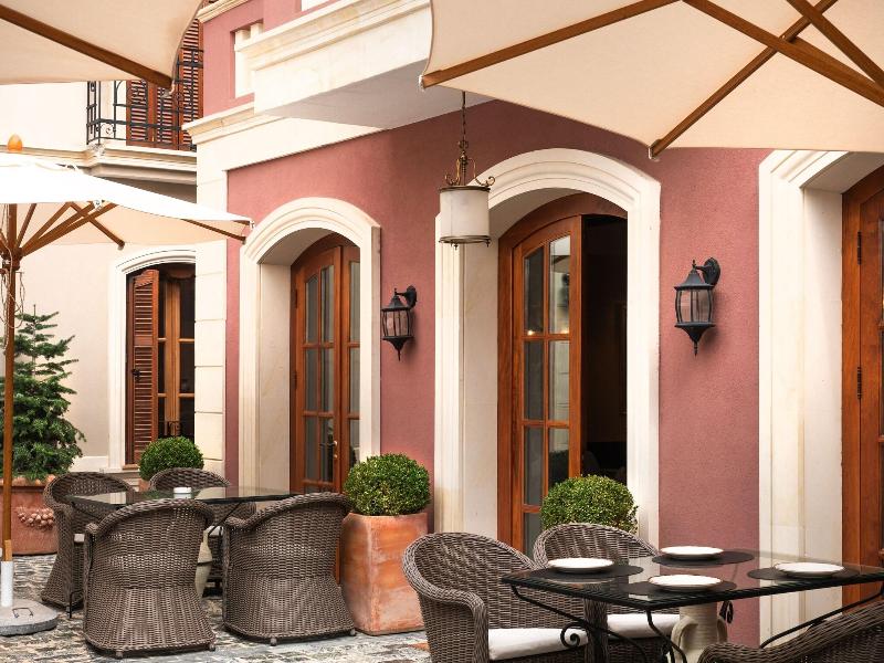 Vila Ebel Hotel Pool & Spa image