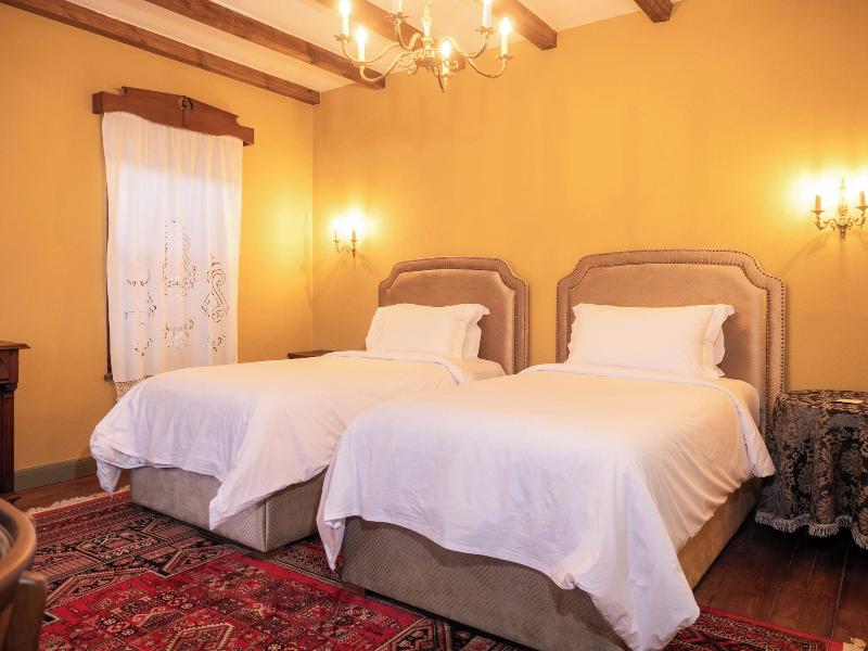 Vila Ebel Hotel Pool & Spa image
