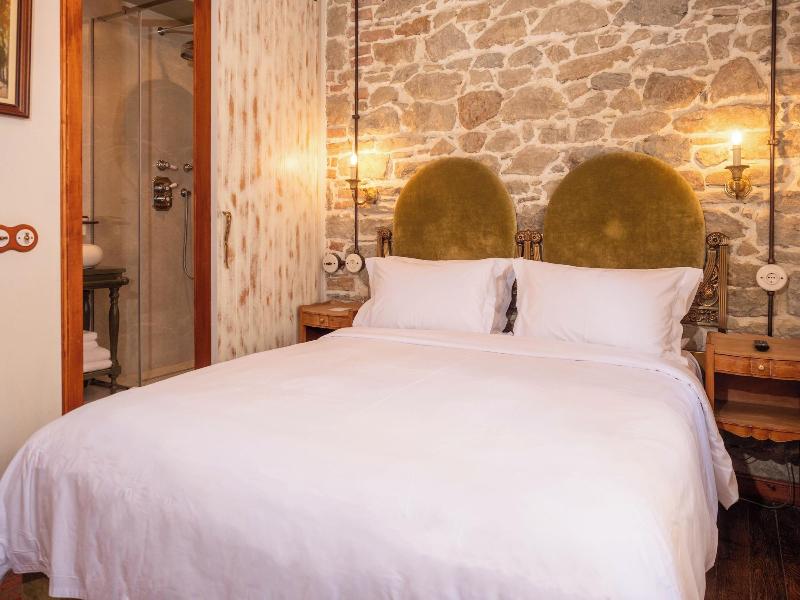 Vila Ebel Hotel Pool & Spa image