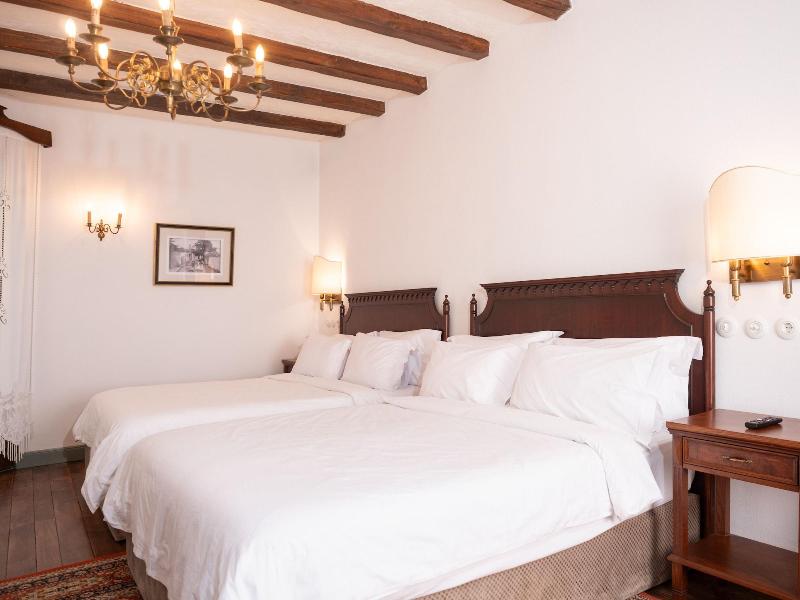 Vila Ebel Hotel Pool & Spa image