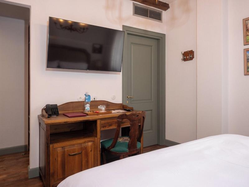 Vila Ebel Hotel Pool & Spa image