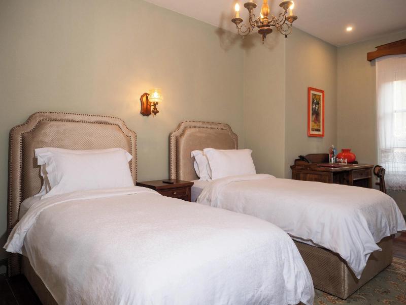 Vila Ebel Hotel Pool & Spa image