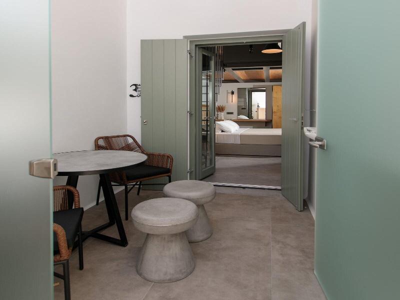 Makava Suites Naxos image
