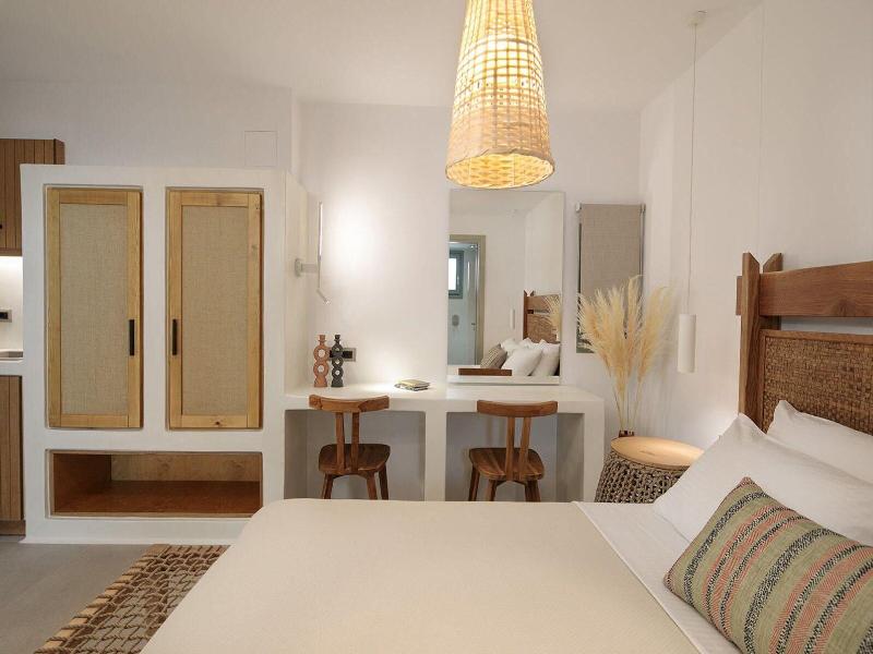 Makava Suites Naxos image