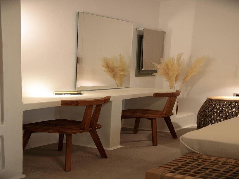 Makava Suites Naxos image