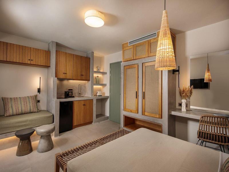 Makava Suites Naxos image